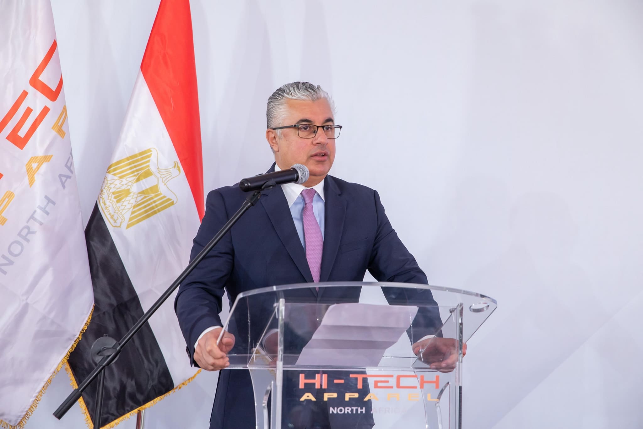 وضع حجر أساس مصنع هاي تك للملابس الرياضية بالقنطرة غرب باستثمارات 20 مليون دولار